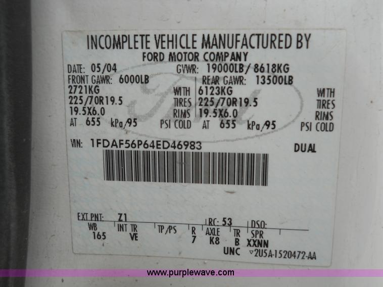 image for item 7847 2004 Ford F550 Super Duty SX truck