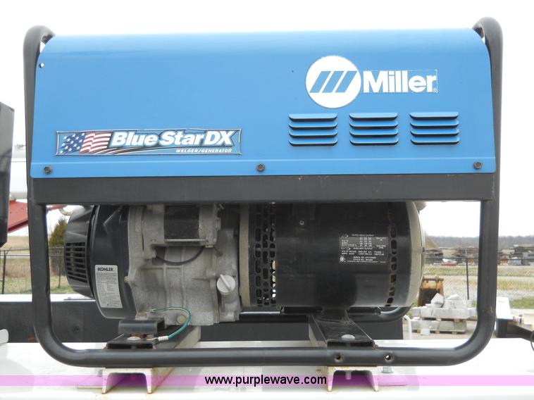 image for item 7847 2004 Ford F550 Super Duty SX truck