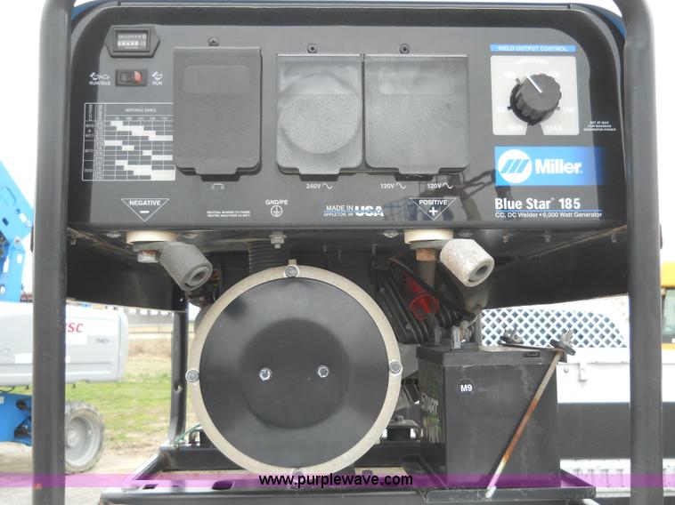 image for item 7847 2004 Ford F550 Super Duty SX truck