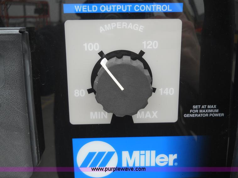 image for item 7847 2004 Ford F550 Super Duty SX truck