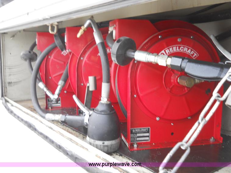 image for item 7847 2004 Ford F550 Super Duty SX truck