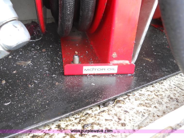 image for item 7847 2004 Ford F550 Super Duty SX truck