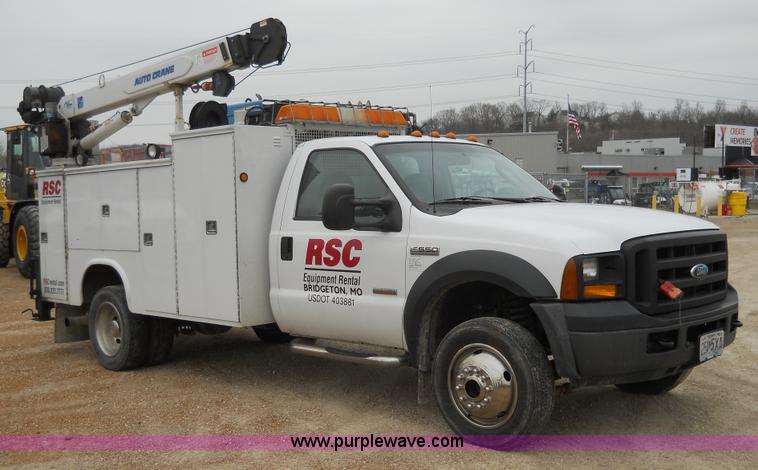 image for item 7848 2006 Ford F550 Super Duty XL truck