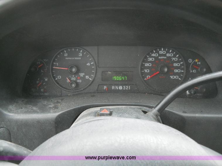 image for item 7848 2006 Ford F550 Super Duty XL truck