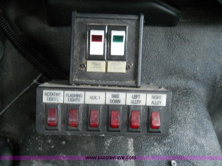 image for item 7848 2006 Ford F550 Super Duty XL truck