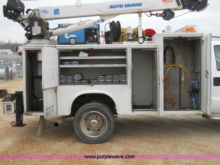 image for item 7848 2006 Ford F550 Super Duty XL truck