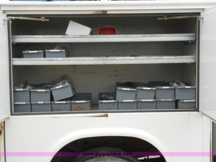 image for item 7848 2006 Ford F550 Super Duty XL truck