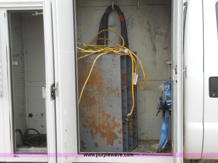 image for item 7848 2006 Ford F550 Super Duty XL truck