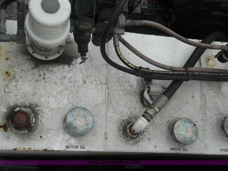 image for item 7848 2006 Ford F550 Super Duty XL truck