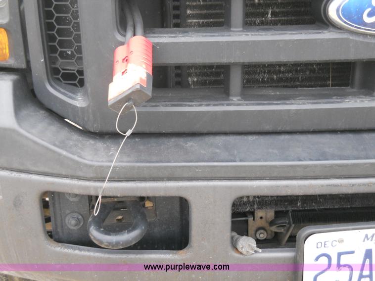 image for item 7848 2006 Ford F550 Super Duty XL truck