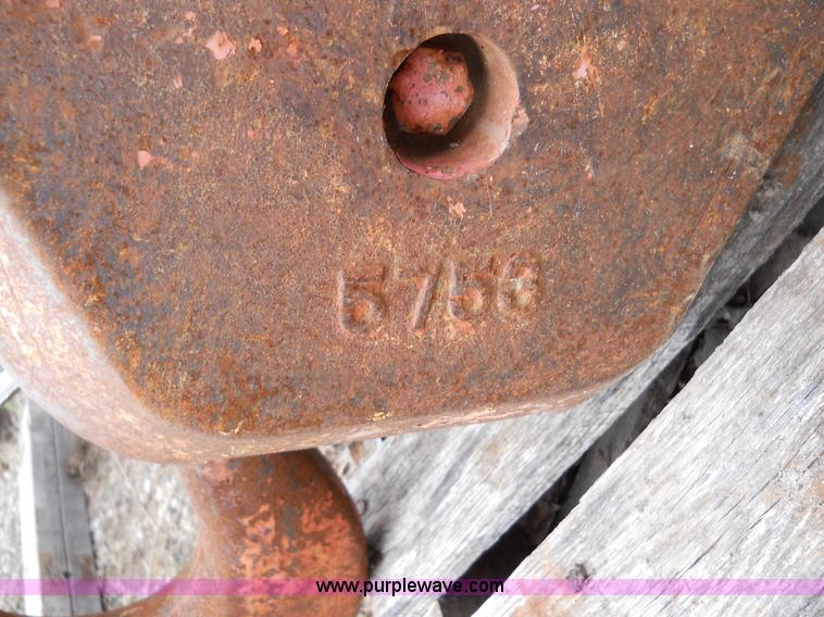 image for item 7849 DRH Johnson lift crane block