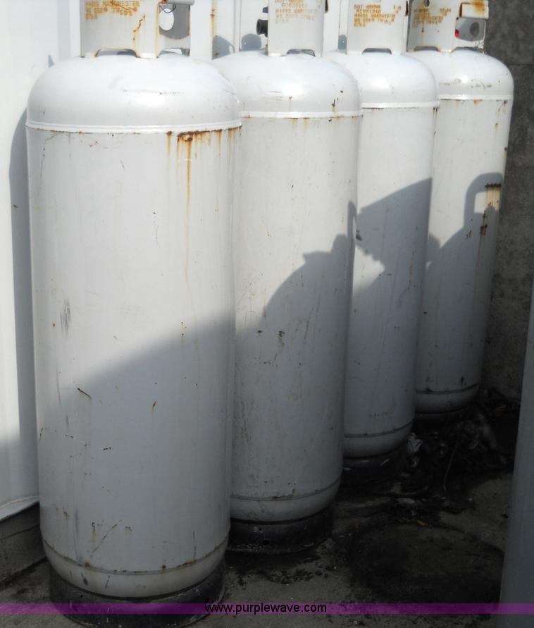 image for item 7853 (4) propane bottles