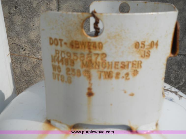 image for item 7853 (4) propane bottles