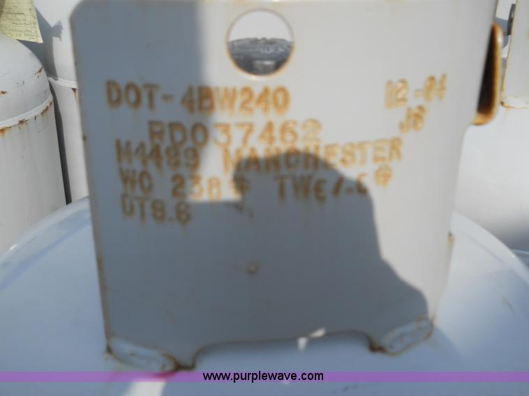 image for item 7854 (4) propane bottles