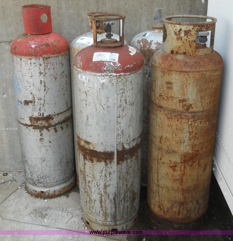 image for item 7855 (5) propane bottles