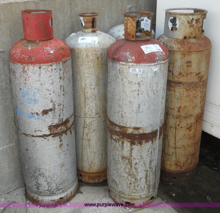 image for item 7855 (5) propane bottles