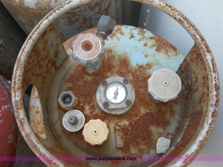 image for item 7855 (5) propane bottles