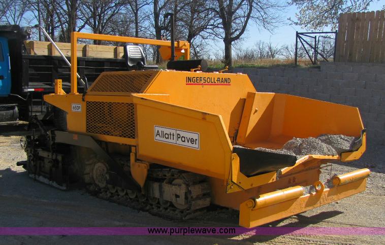 image for item 8447 Ingersoll Rand 650P asphalt paver