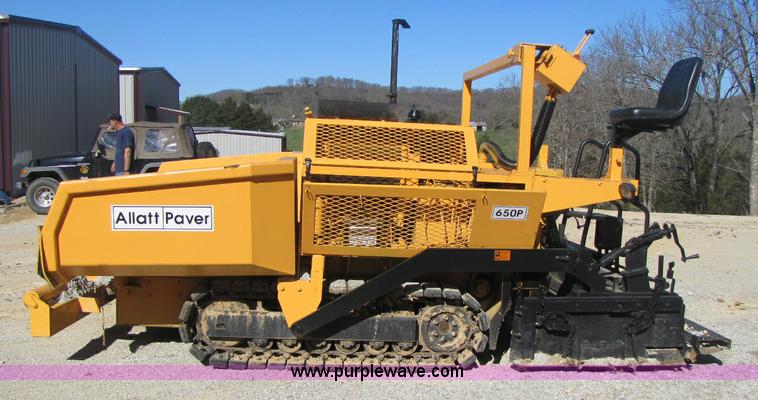 image for item 8447 Ingersoll Rand 650P asphalt paver