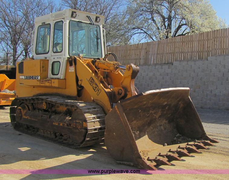 image for item 8448 Liebherr LR631C track loader