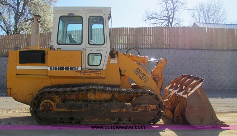 image for item 8448 Liebherr LR631C track loader