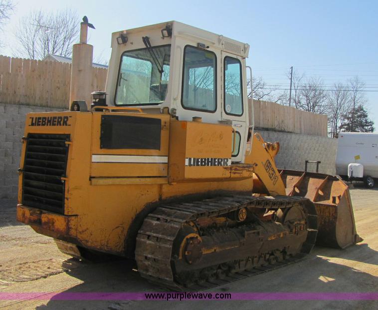 image for item 8448 Liebherr LR631C track loader