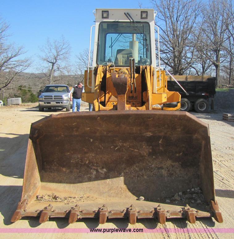 image for item 8448 Liebherr LR631C track loader
