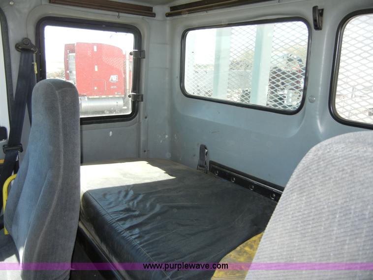 image for item 8517 1996 Freightliner FL112 service truck