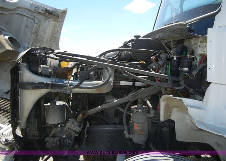 image for item 8517 1996 Freightliner FL112 service truck