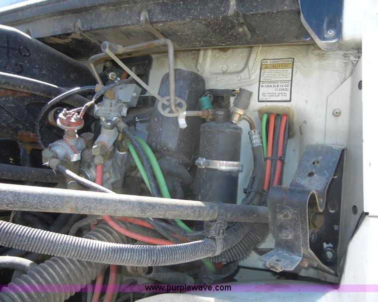 image for item 8517 1996 Freightliner FL112 service truck