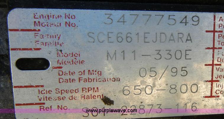 image for item 8517 1996 Freightliner FL112 service truck