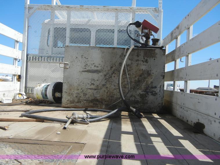 image for item 8517 1996 Freightliner FL112 service truck