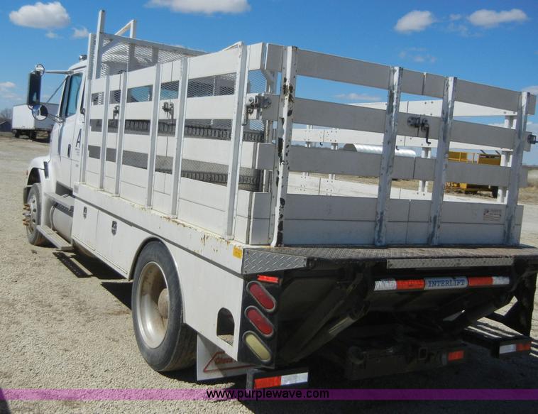 image for item 8518 1996 Freightliner FL112 service truck