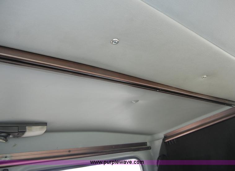 image for item 8518 1996 Freightliner FL112 service truck