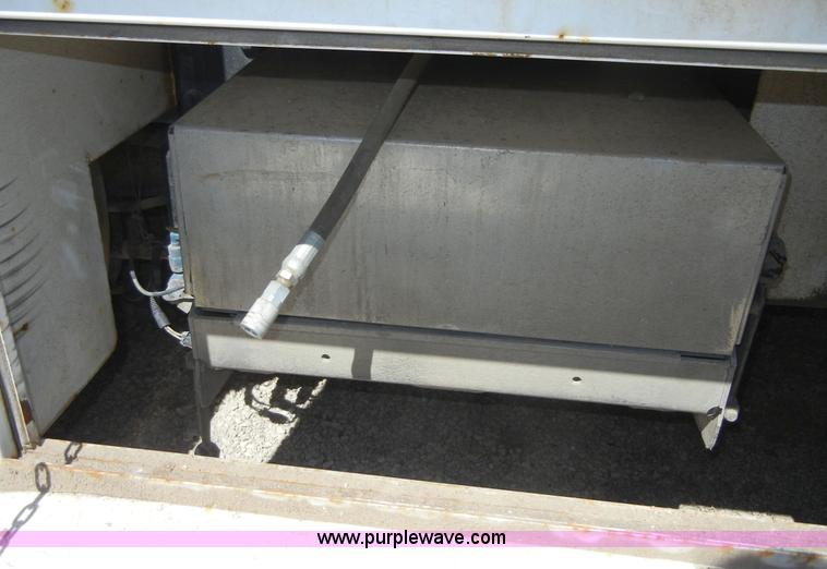 image for item 8518 1996 Freightliner FL112 service truck