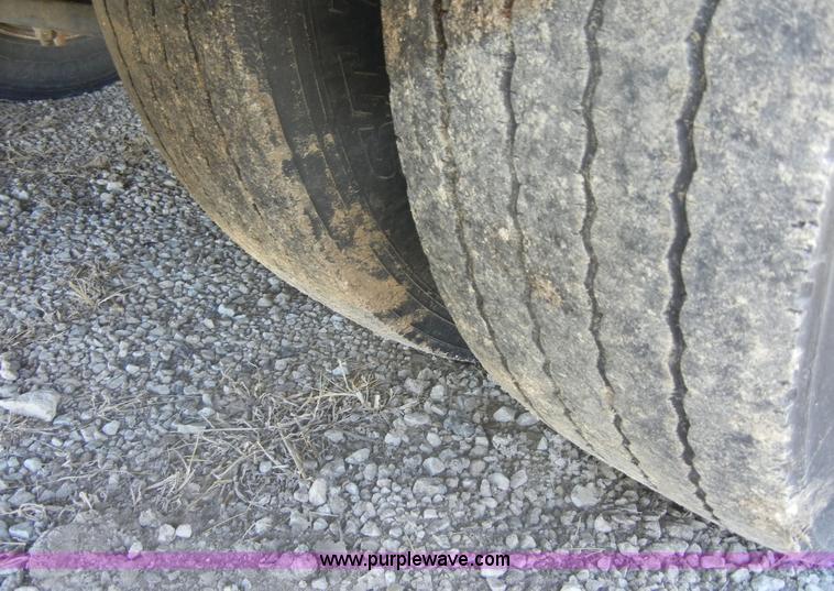 image for item 8518 1996 Freightliner FL112 service truck