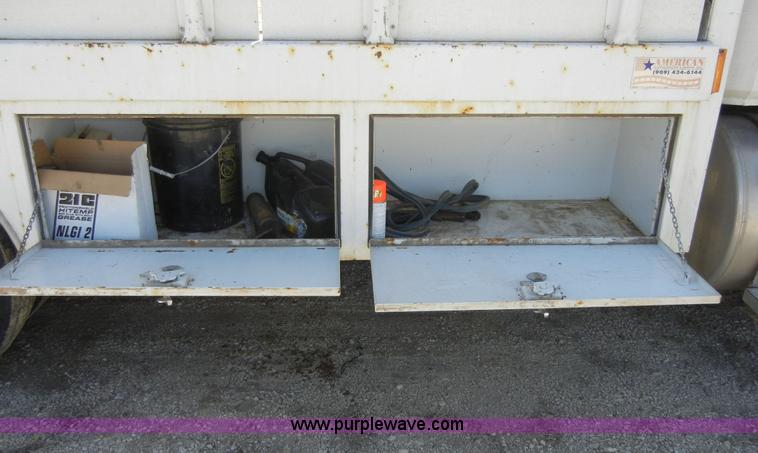 image for item 8518 1996 Freightliner FL112 service truck