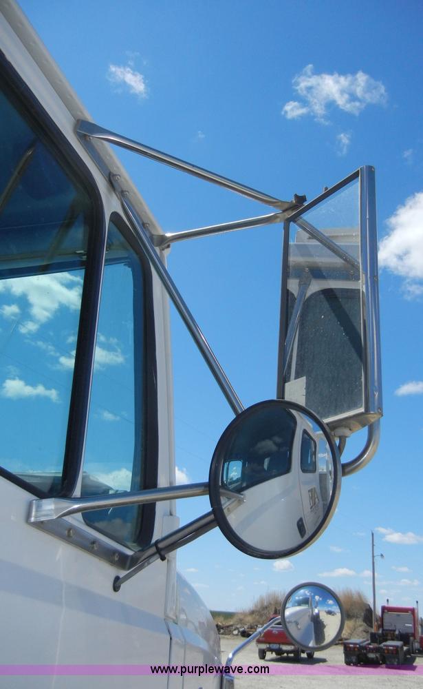 image for item 8518 1996 Freightliner FL112 service truck