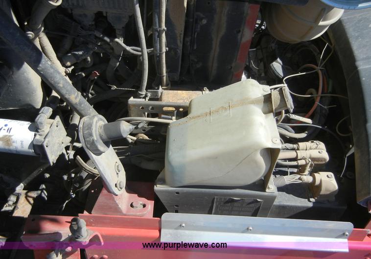 image for item 8537 1995 Kenworth T600  semi truck