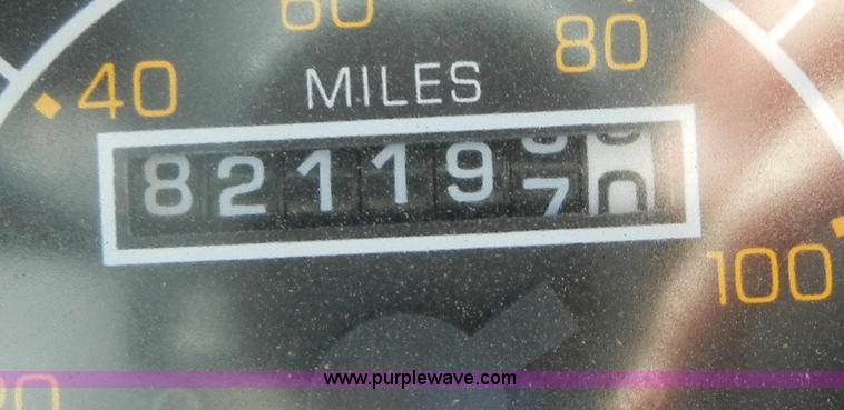 image for item 8537 1995 Kenworth T600  semi truck