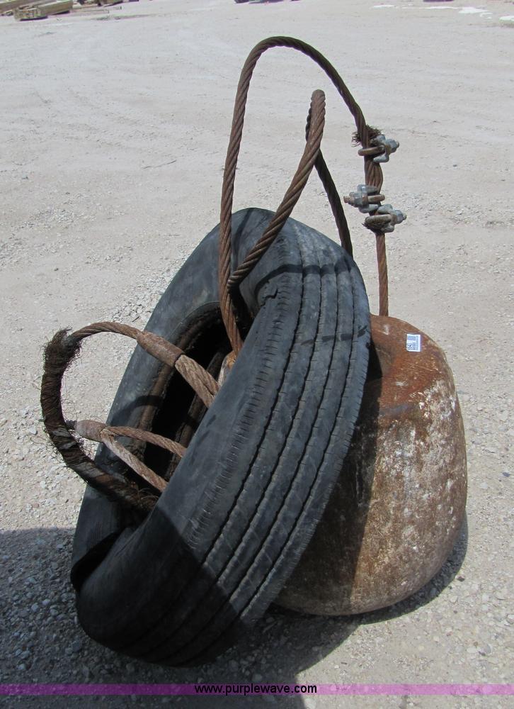 image for item 8643 Wrecking ball 1,000 lbs