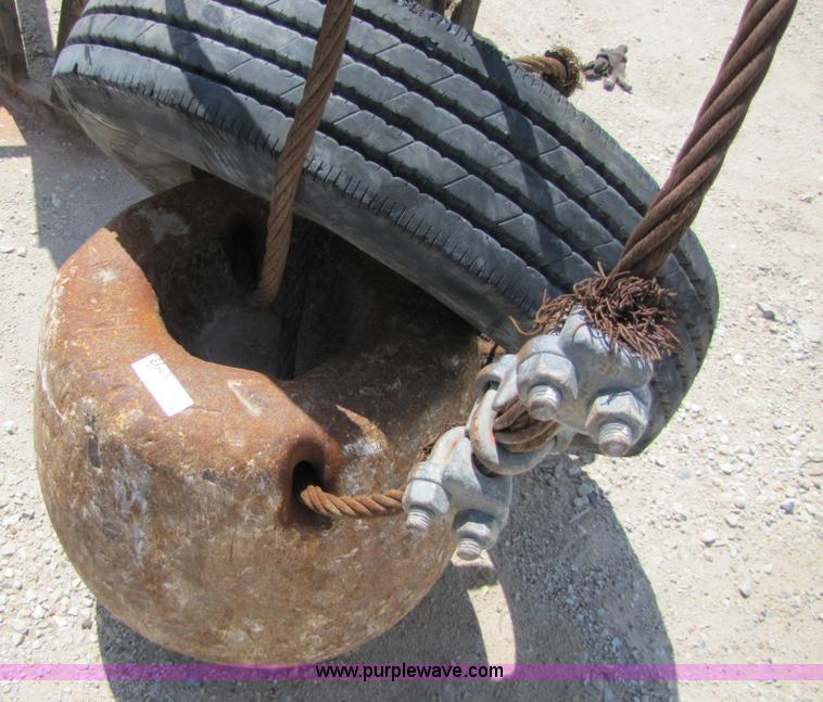 image for item 8643 Wrecking ball 1,000 lbs