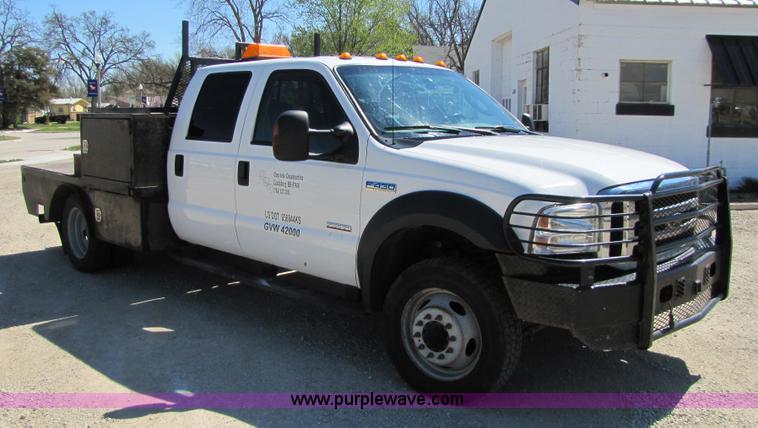 image for item 8644 2006 Ford F450 XLT Super Duty service truck
