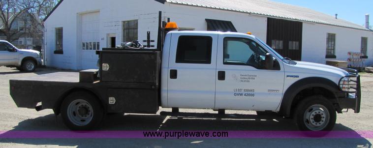 image for item 8644 2006 Ford F450 XLT Super Duty service truck