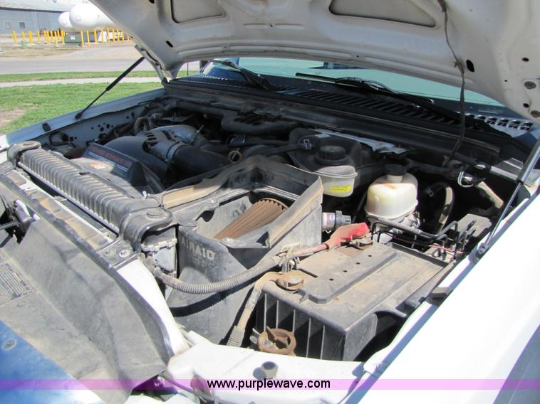 image for item 8644 2006 Ford F450 XLT Super Duty service truck