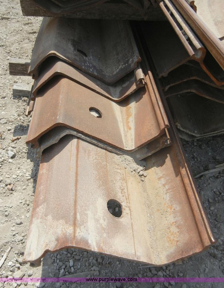 image for item 8767 (60) lengths of sheet piling