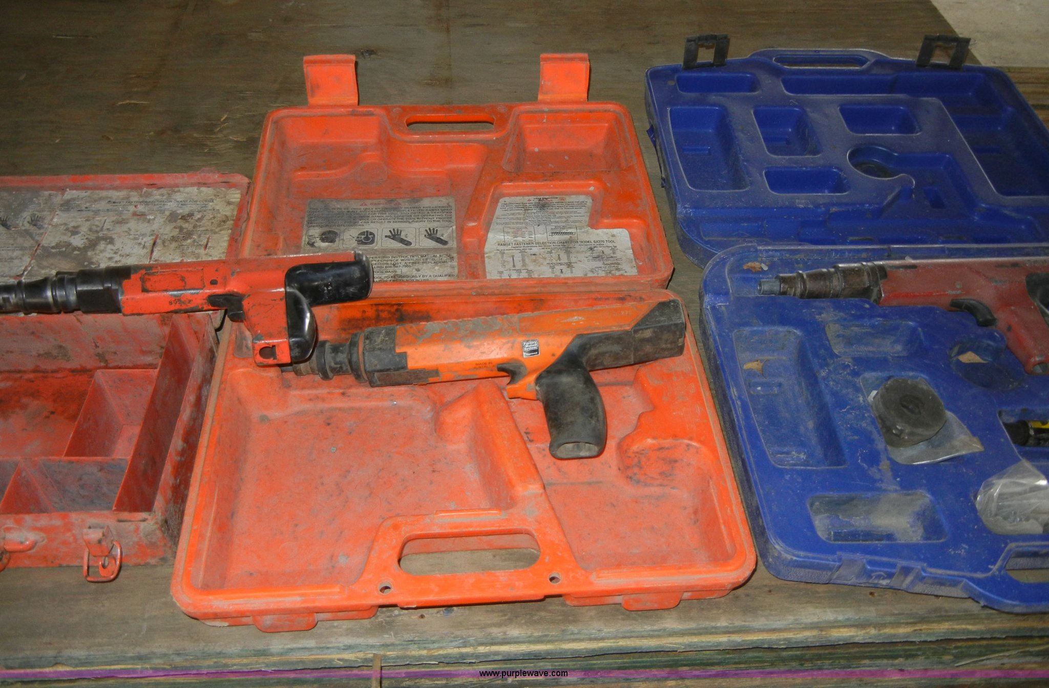 (6) power fastener guns in KS Item 8745 sold Purple Wave