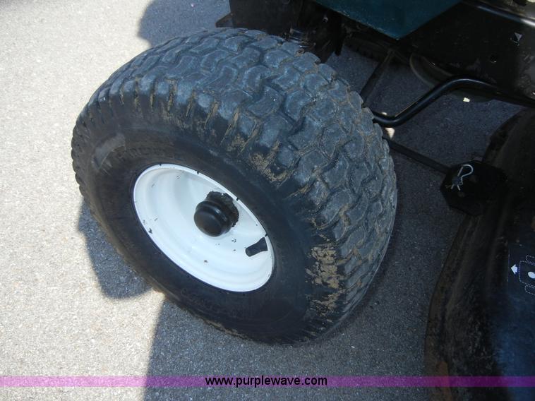 image for item 2120 Craftsman lawn tractor