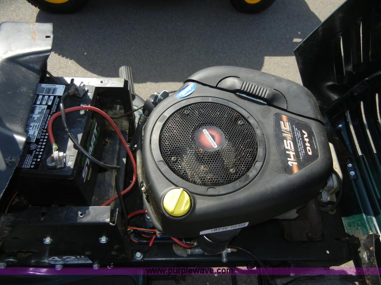 image for item 2120 Craftsman lawn tractor