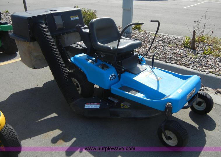 image for item 2122 Dixon 3304 ZTR mower